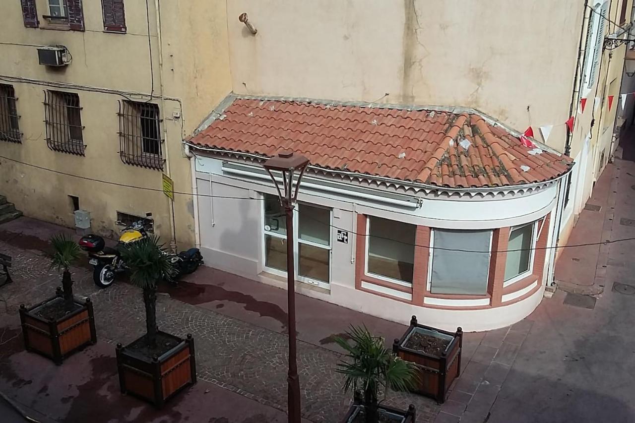 Magnifique Studio Au Coeur Historique De Fréjus Exterior photo